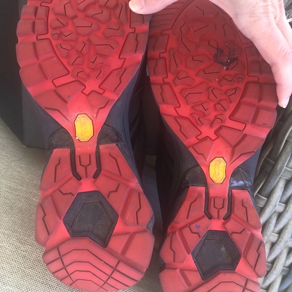 Beijing Olympics 2022 Sneakers - Picture 5 of 8